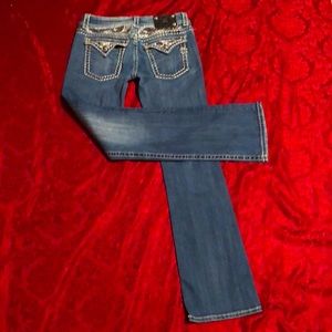 Miss Me Sz 30 with beautiful silver/black bling Double white Chinese stitching.